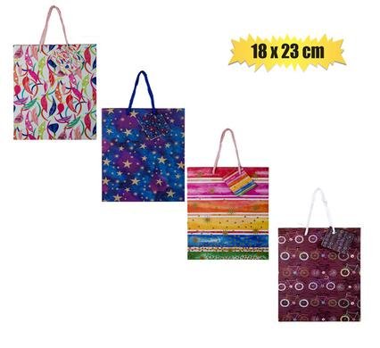 077-000302 Gift-bag paper med 18x23cm everyday
